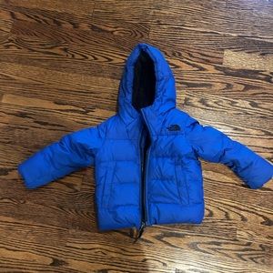 Used toddler 3t north face down coat with attached hood